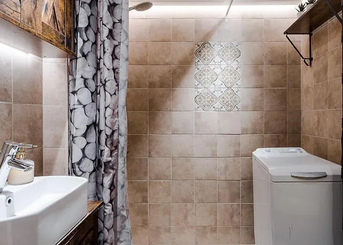 Self-service 7 Min Walk From Railway Station *